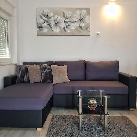 Апартаменты Apartman Nela Kastel Sucurac Экстерьер фото