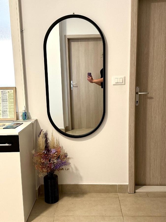 Апартаменты Apartman Nela Kastel Sucurac Экстерьер фото